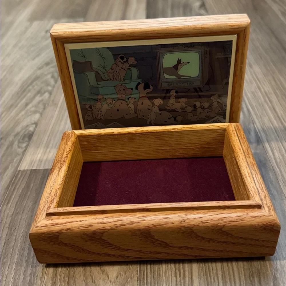 101 Dalmatians Disney Vintage Rare Tile Wood Open Trinket Treasure Jewelry Box